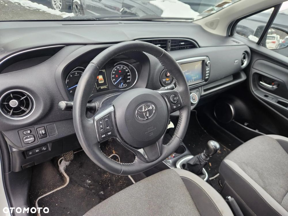 Toyota Yaris 1.5 20th Anniversary - 7