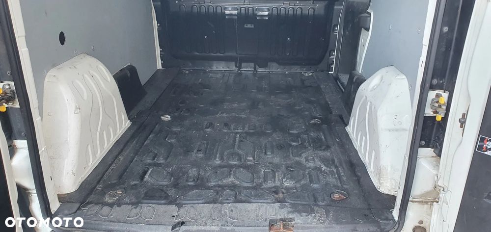 Fiat Doblo - 8