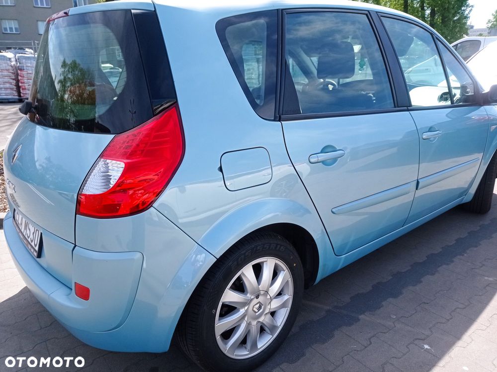 Renault Scenic 2.0 16V Privilege - 29