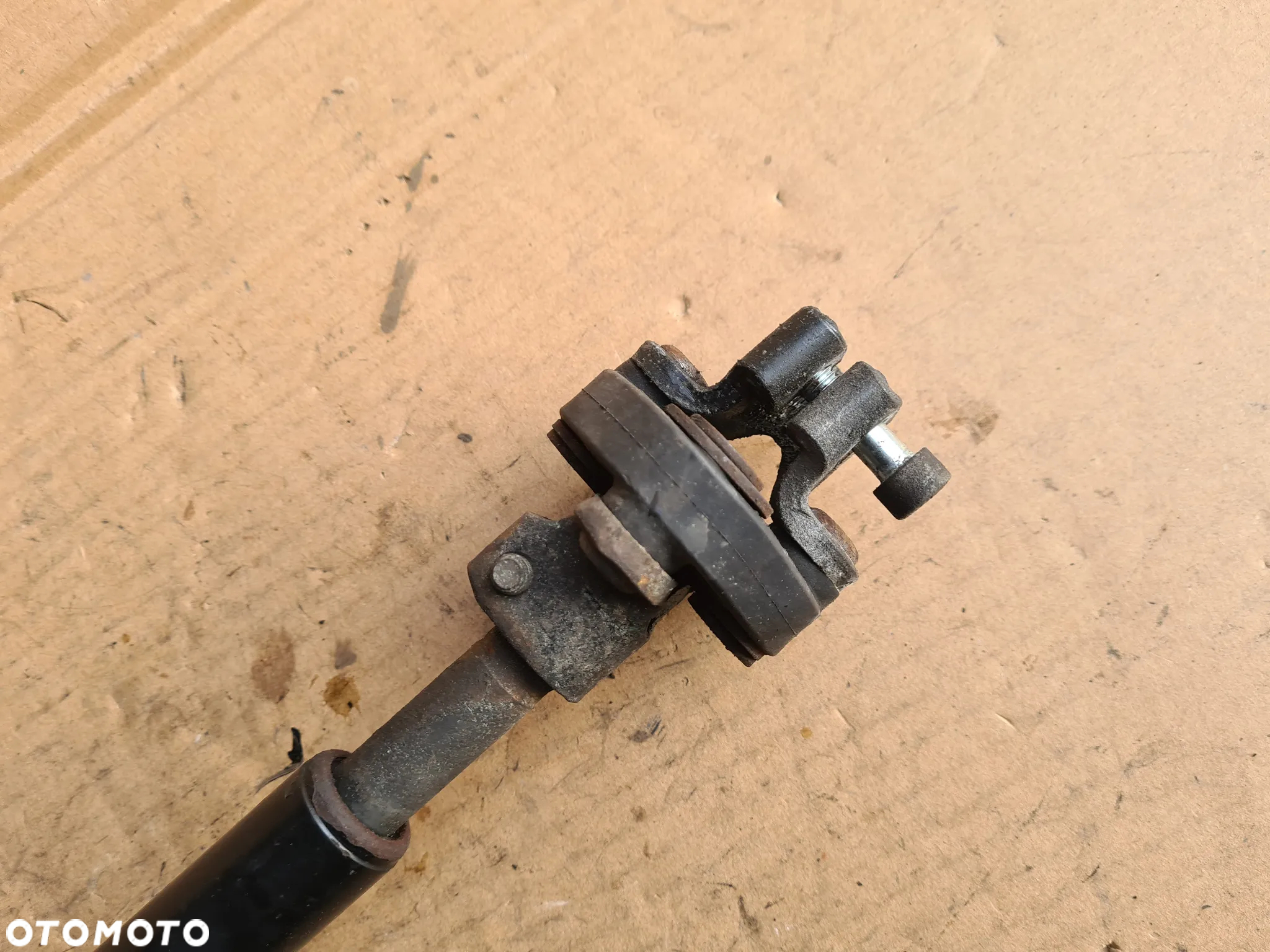 IVECO DAILY 3 99-06 wałek krzyżak kolumny kierowniczej - 8