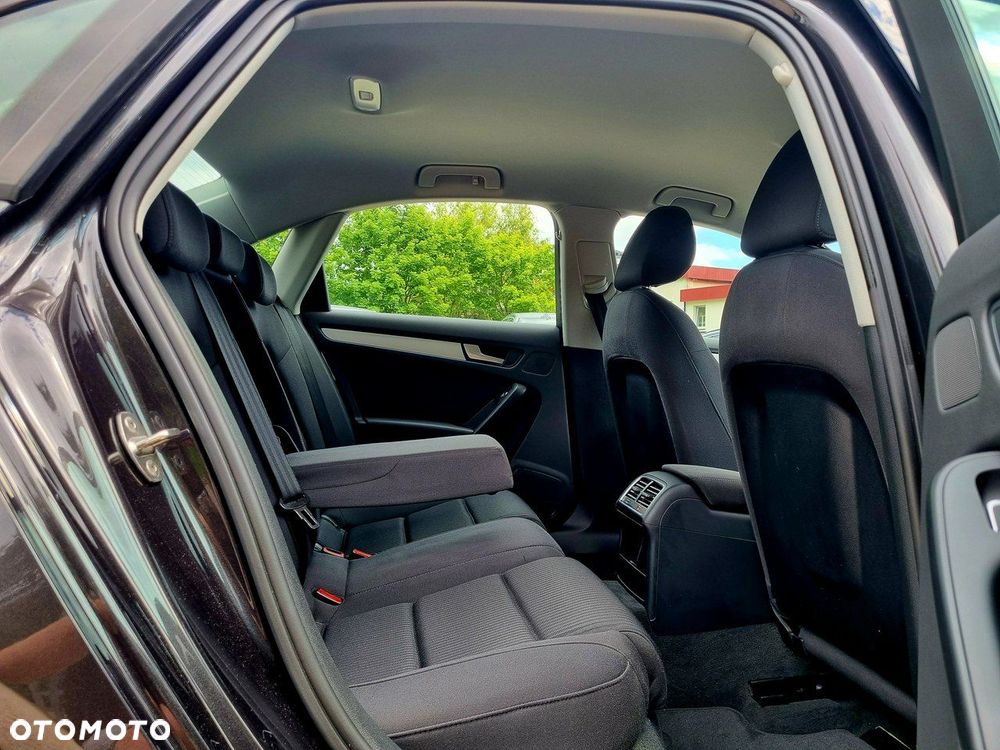 Audi A4 Limousine 1.8 TFSI S line Sportpaket - 13
