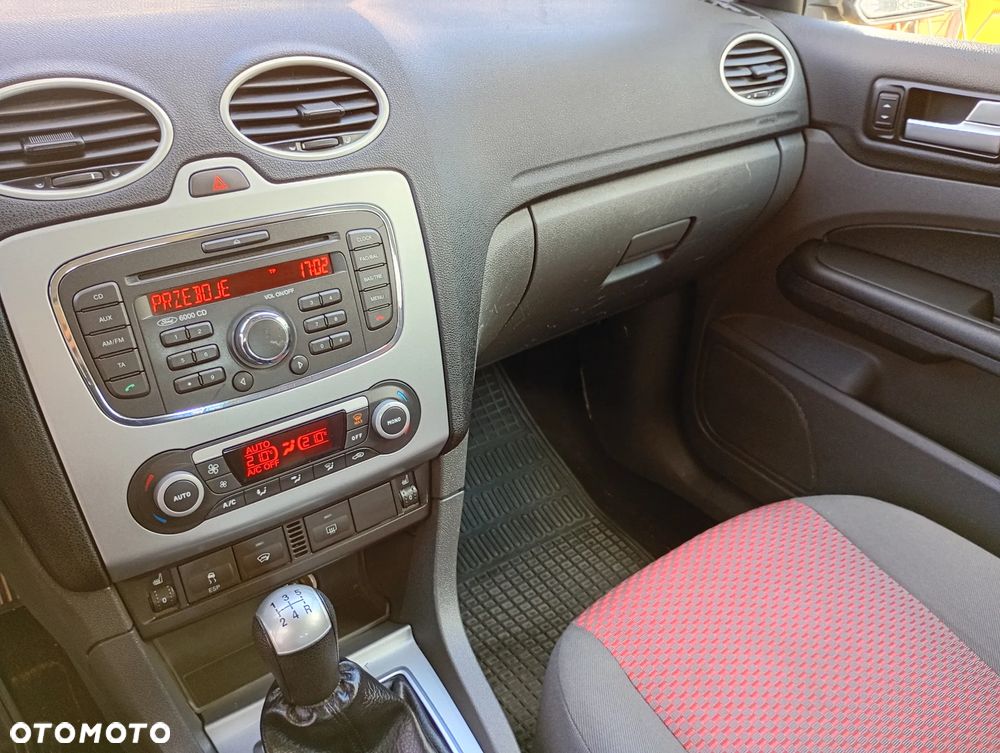 Ford Focus - 12