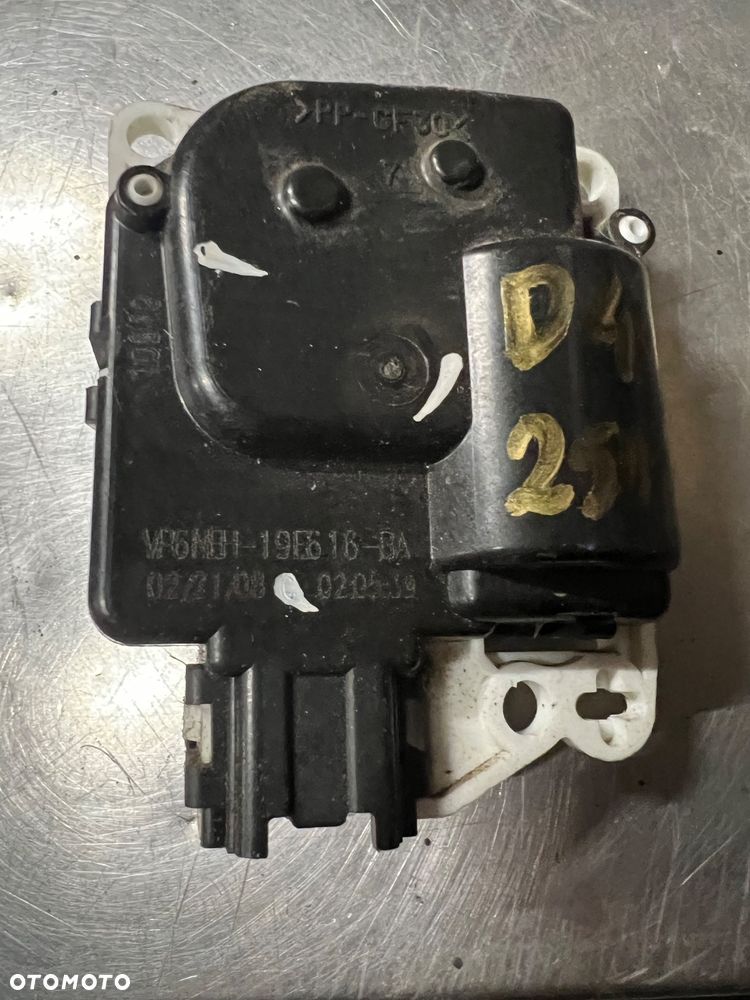 Silniczek nawiewów Nissan Navara d40 - 2