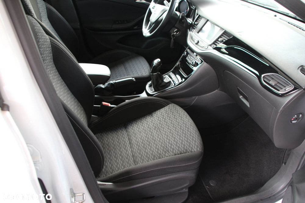 Opel Astra 1.6 Turbo Start/Stop Dynamic - 26