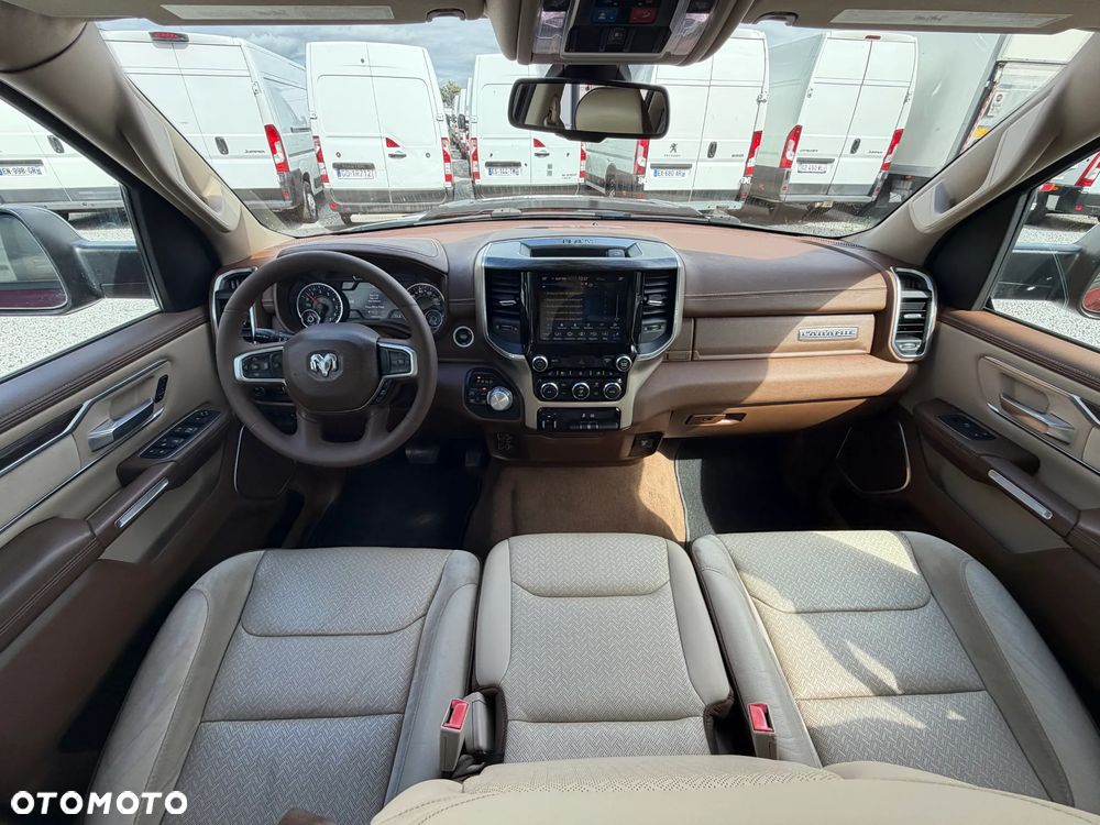 RAM 1500 Crew Cab Shortbed Laramie - 10