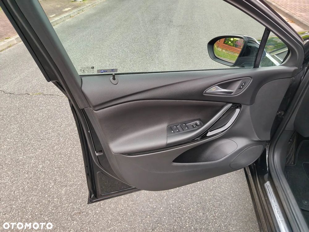 Opel Astra 1.4 Turbo Edition - 35