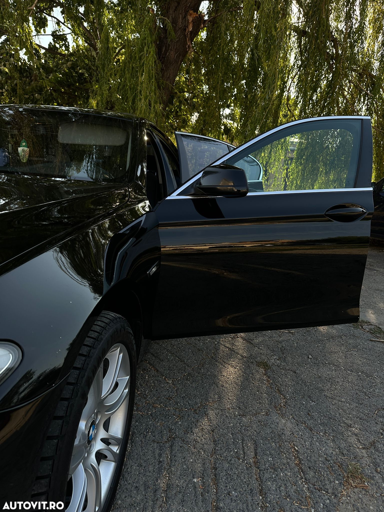 BMW Seria 5 520d Touring - 7