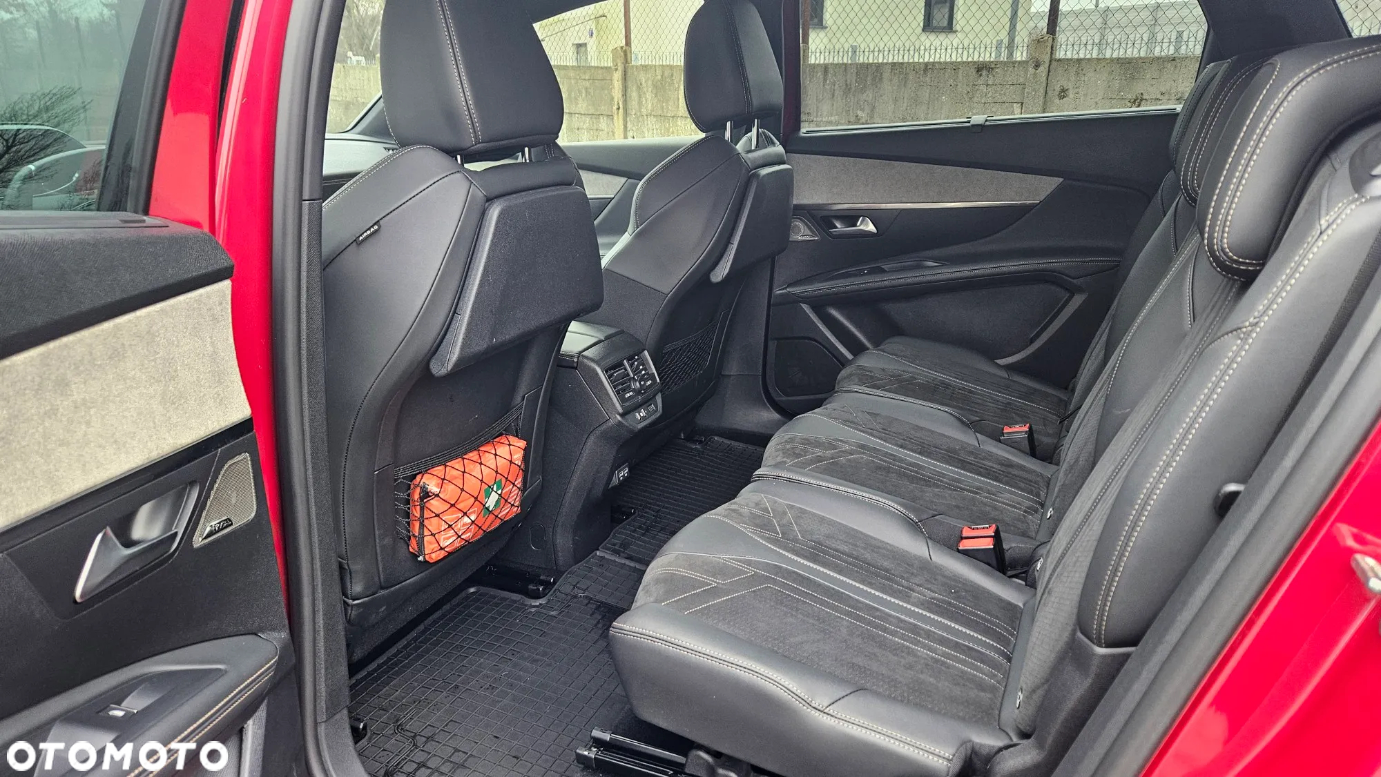 Peugeot 5008 BlueHDI 180 EAT8 GT - 11