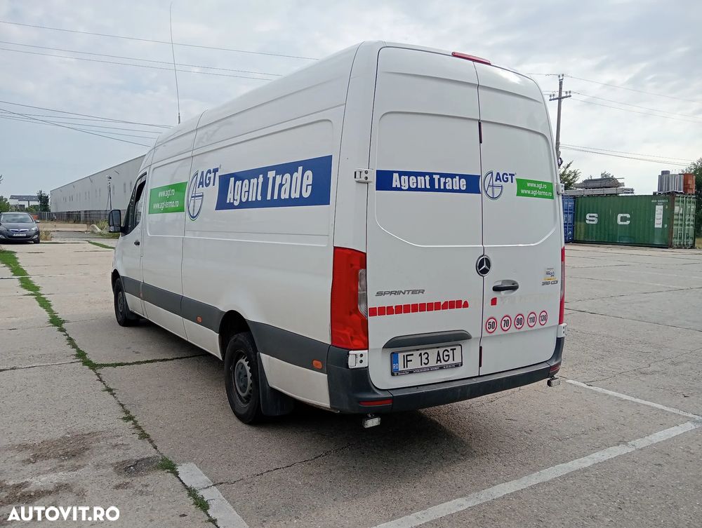 Mercedes-Benz Sprinter - 11