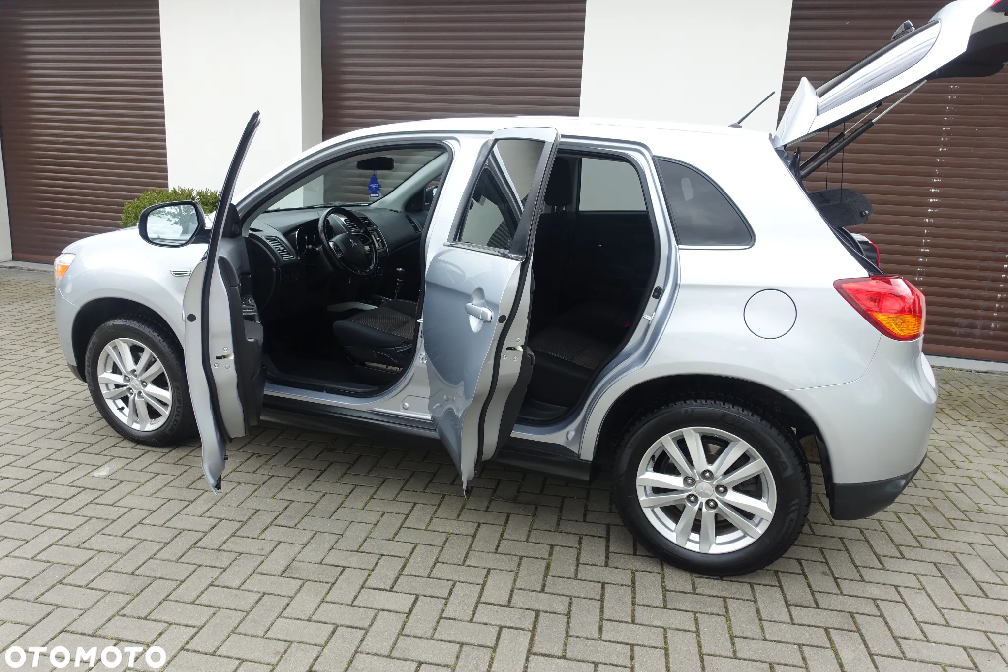 Mitsubishi ASX 1.8 DI-D 2WD Comfort Edition - 32