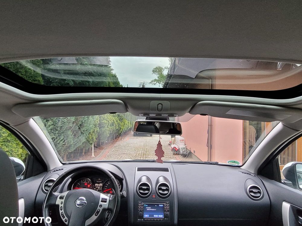 Nissan Qashqai 2.0 4x4 Tekna - 21