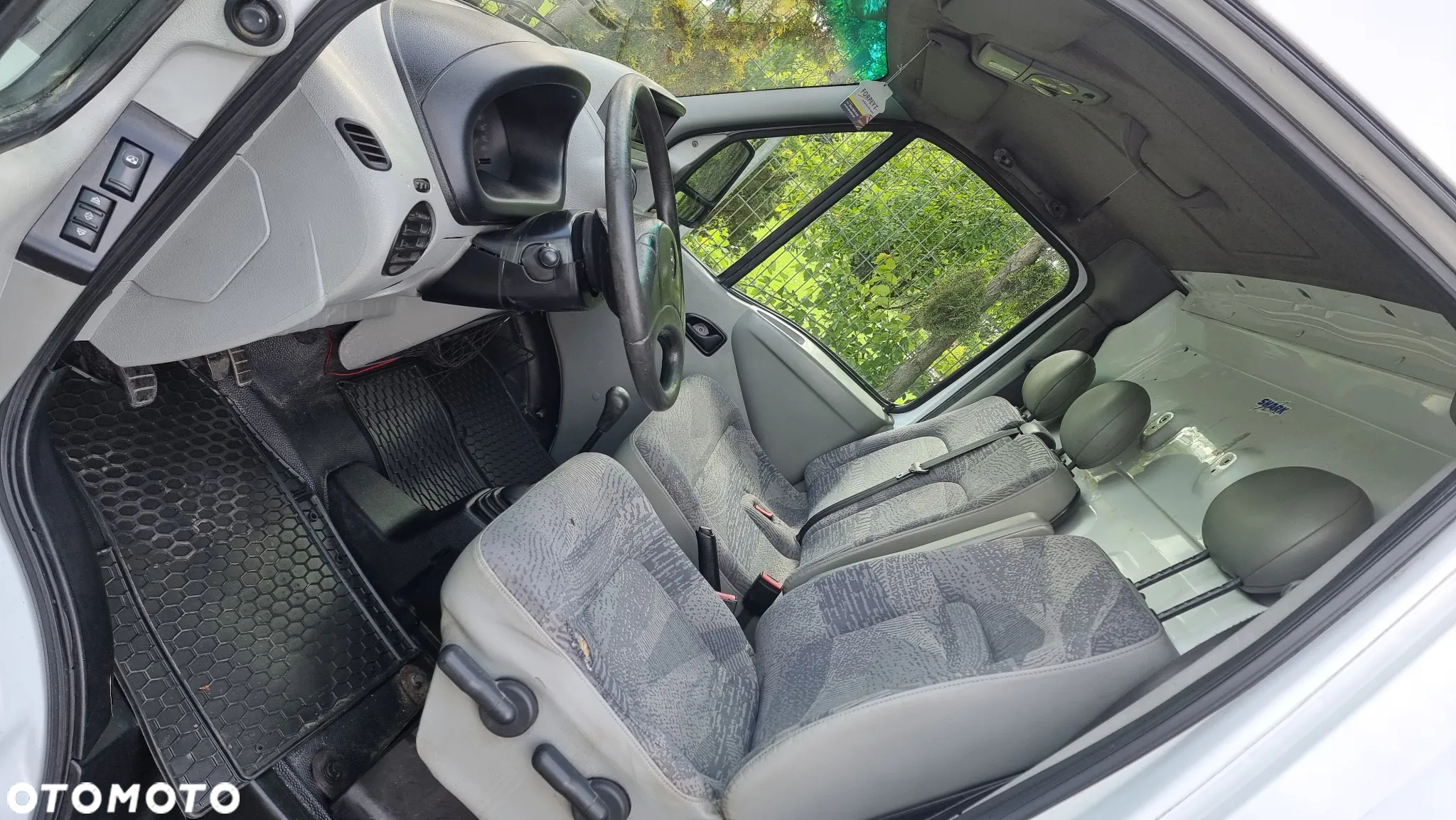 Nissan INTERSTAR - 10