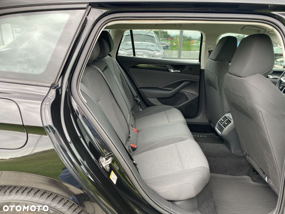 Volkswagen Passat Variant - 14