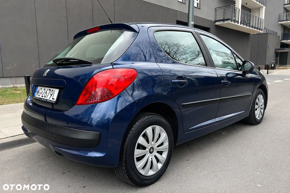 Peugeot 207 - 3
