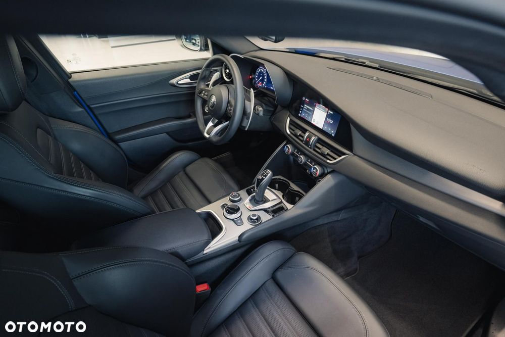 Alfa Romeo Giulia 2.0 Turbo Veloce Q4 - 17