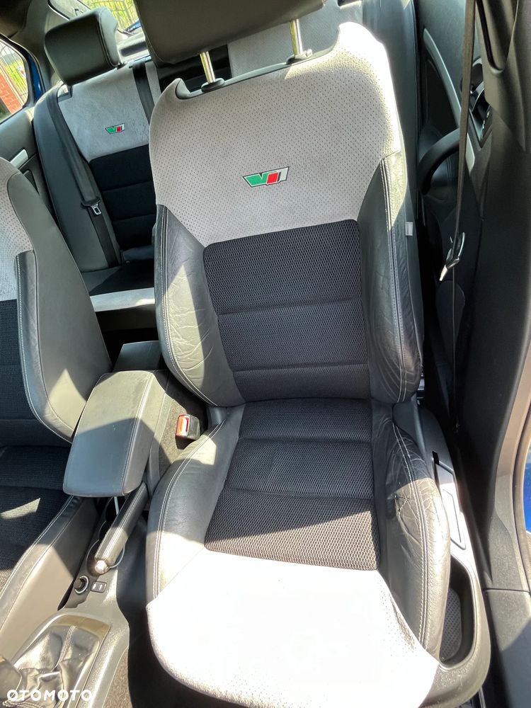 Skoda Octavia 2.0 TDI DPF RS - 25