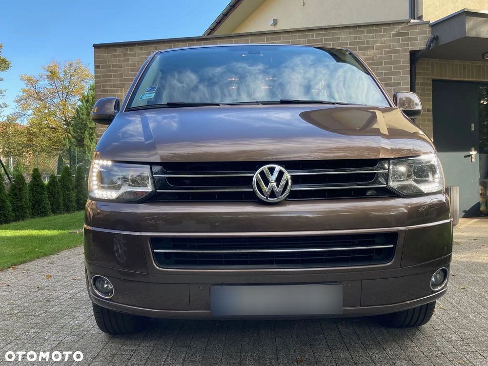 Volkswagen Multivan - 2