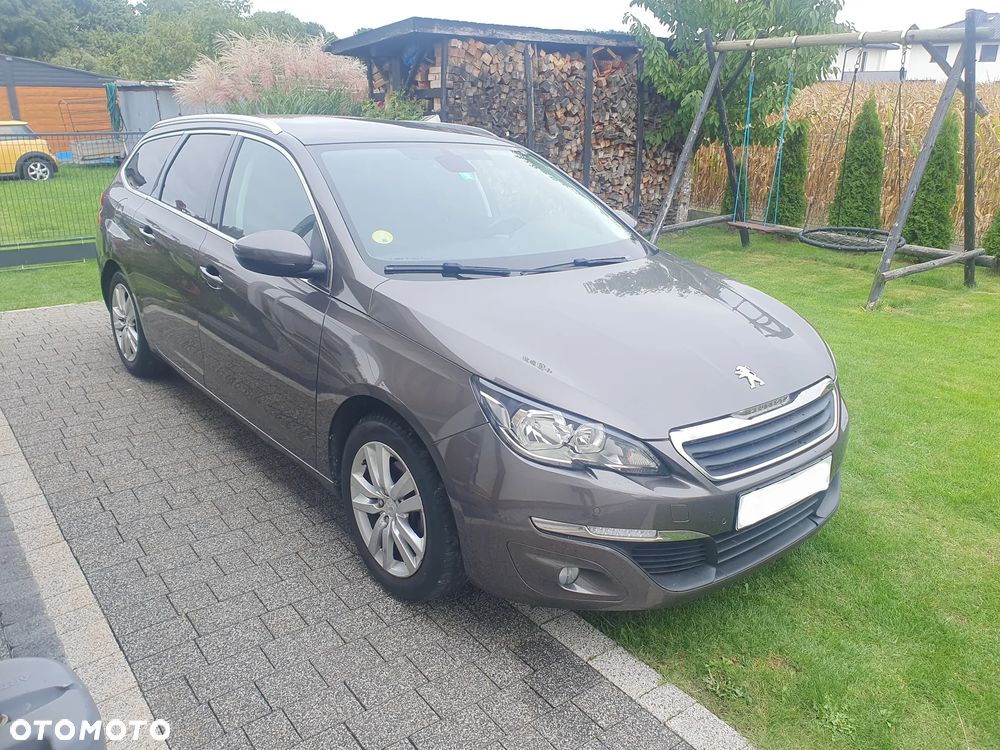 Peugeot 308 1.6 BlueHDi Allure S&S - 9