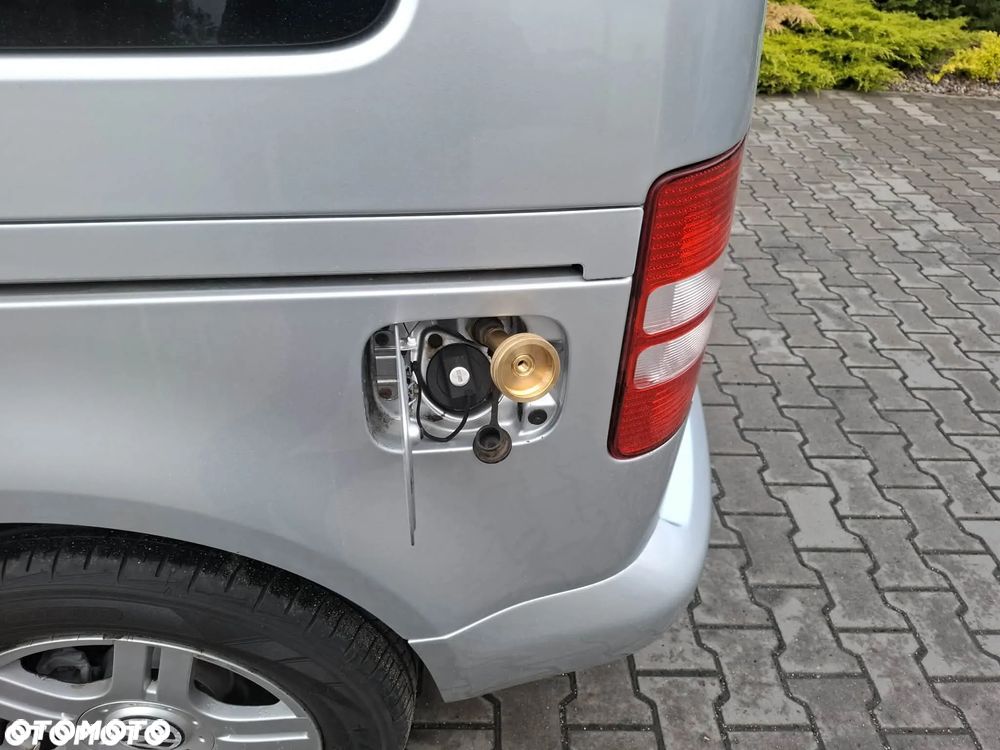 Volkswagen Caddy - 11
