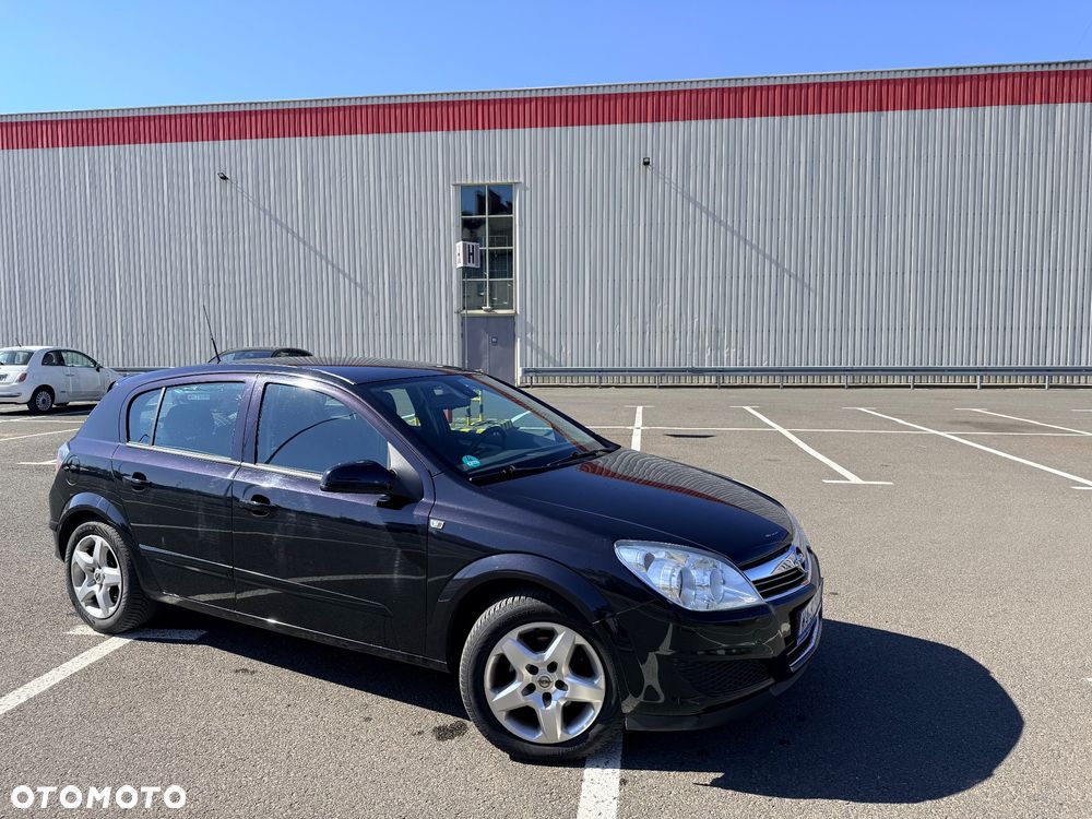 Opel Astra 1.6 Edition 111 Jahre - 9
