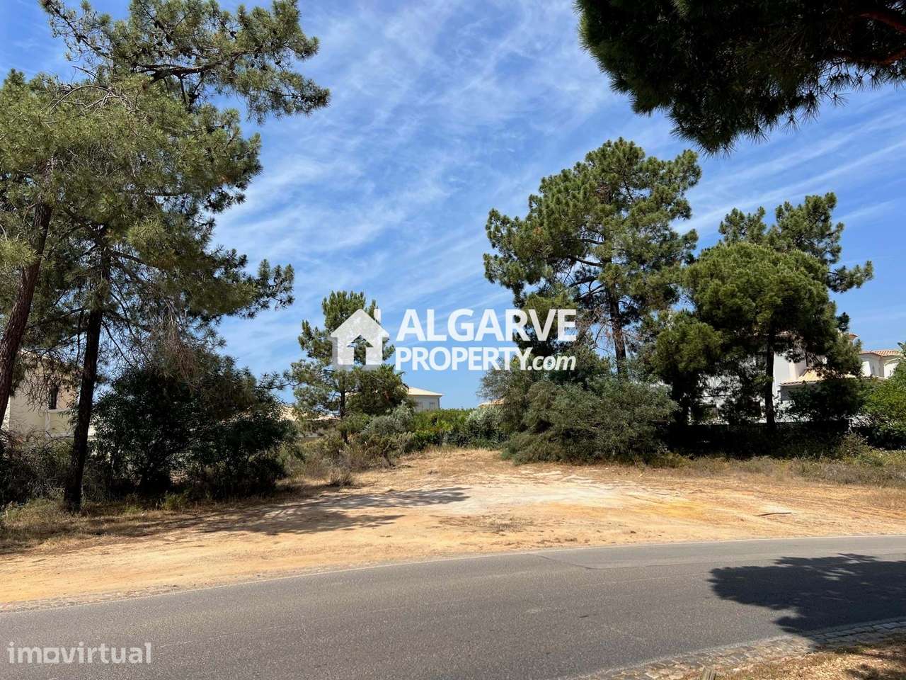 Fabuloso lote para construção perto do Golfe e de uma zona comercial n - Grande imagem: 2/14