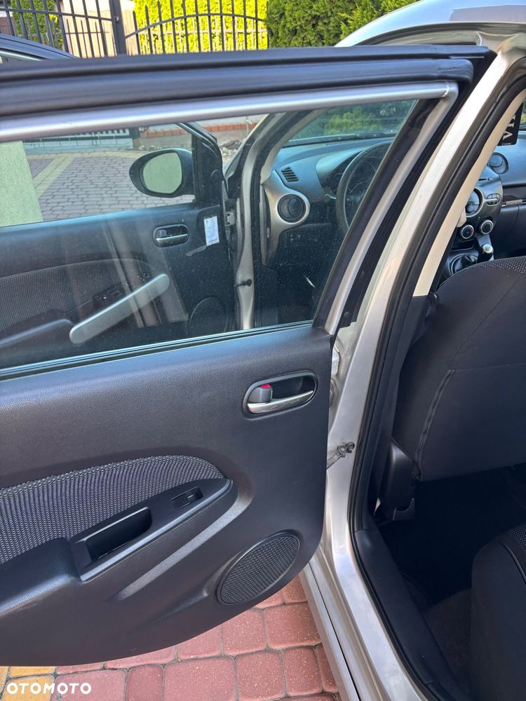Mazda 2 - 14