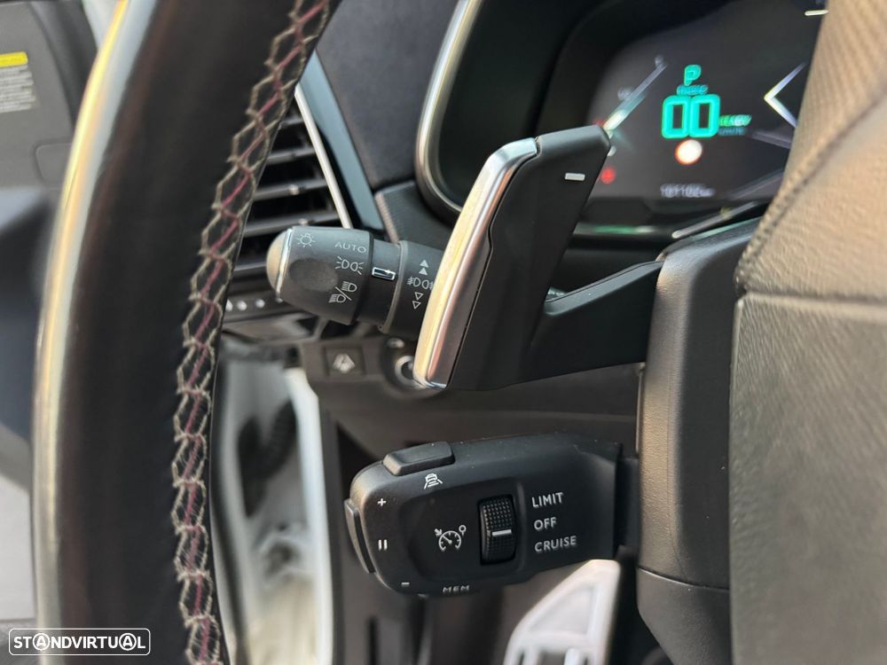 DS DS7 Crossback E-Tense Performance Line+ EAT8 - 29