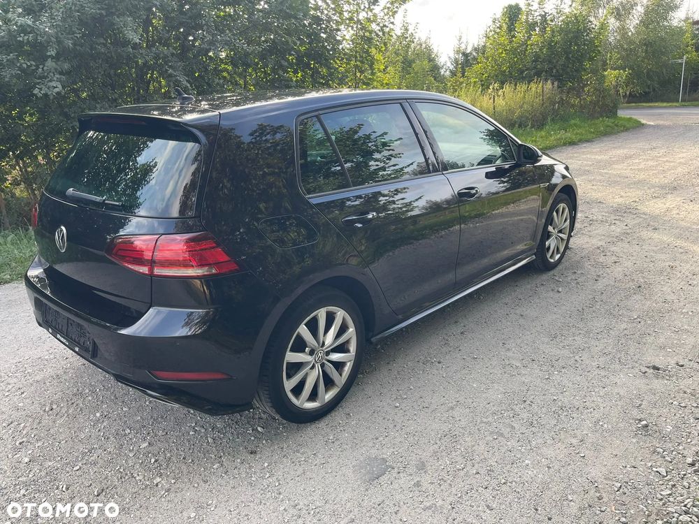 Volkswagen Golf - 5