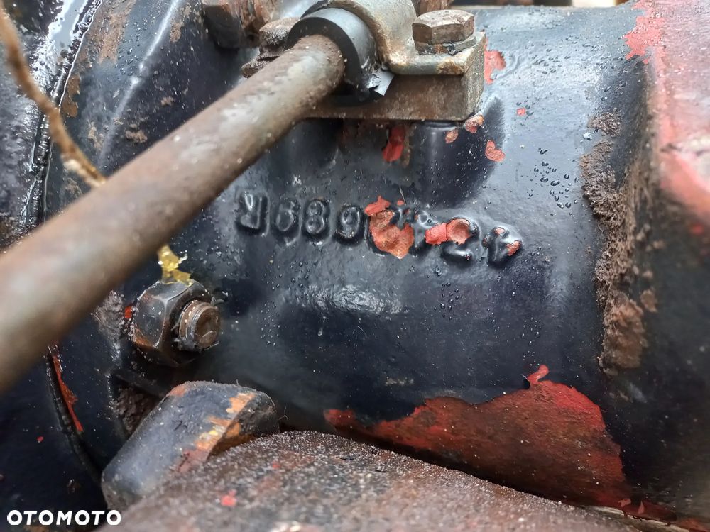 Deutz fahr DX 3.90,3.70,3.10,3.30, 3.65, 3.75,3.50,3.60, G70,4337918,4378828,4342689.WAŁEK,atak,synchronizator,podnośnik,mechanizm różnicowy,koło zębate,łożysko,piasta,most,kabina,silnik,skrzynia,obudowa mostu,zwolnice,koła,maska,części - 16