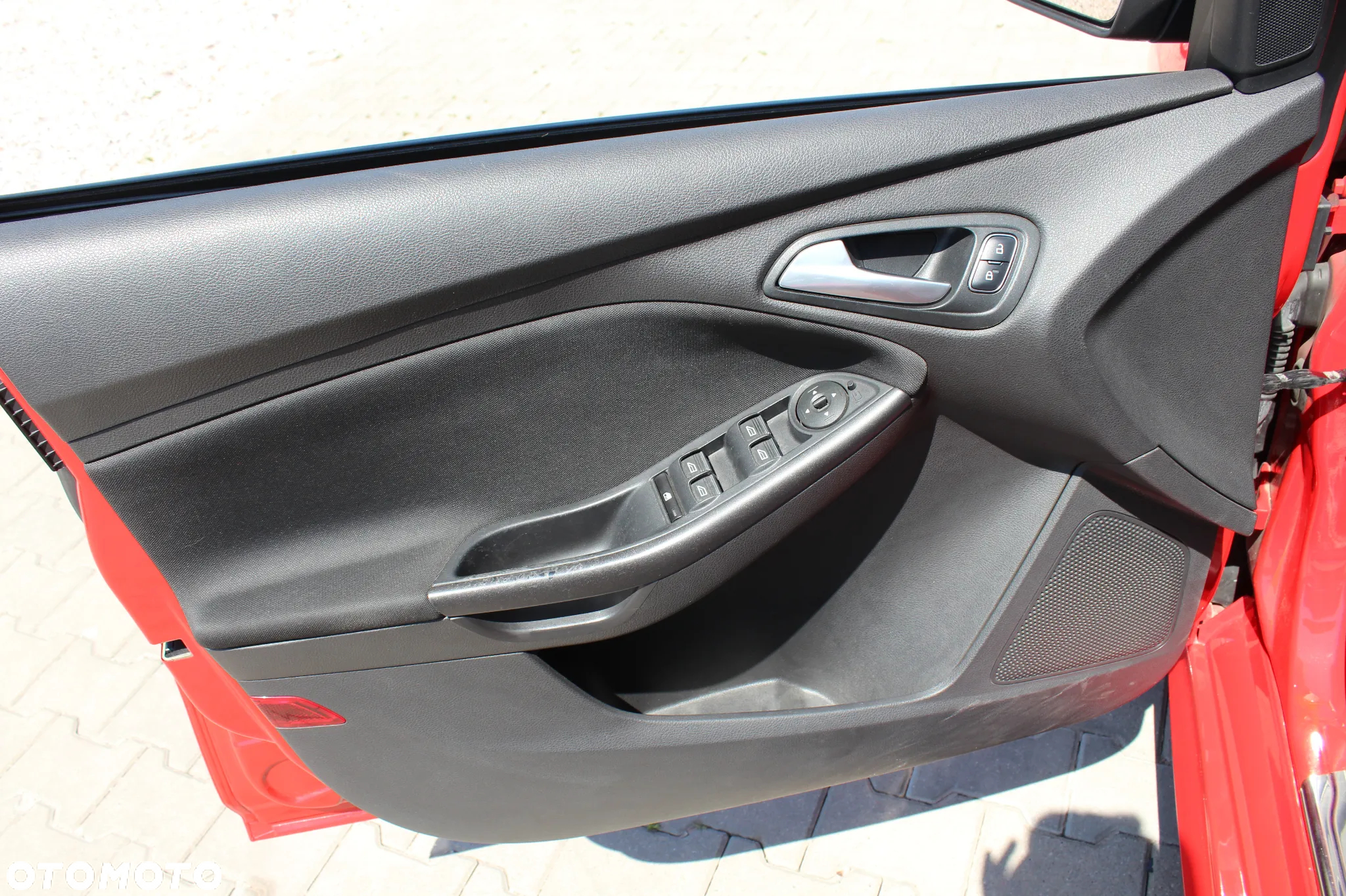 Ford Focus 1.5 EcoBoost Start-Stopp-System ST-LINE - 11