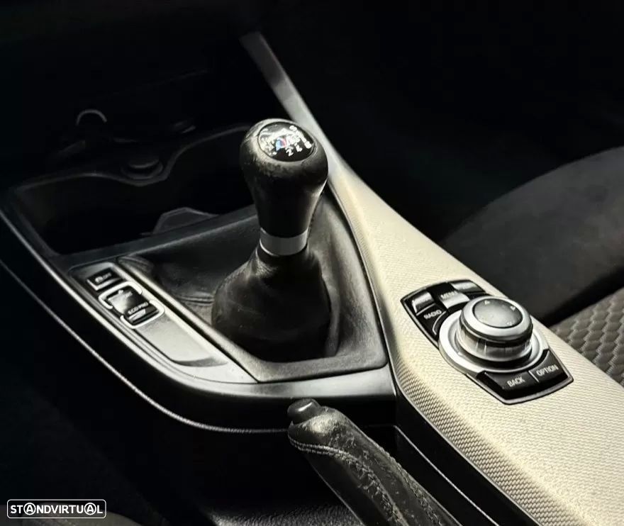 BMW 116 d Pack M - 34