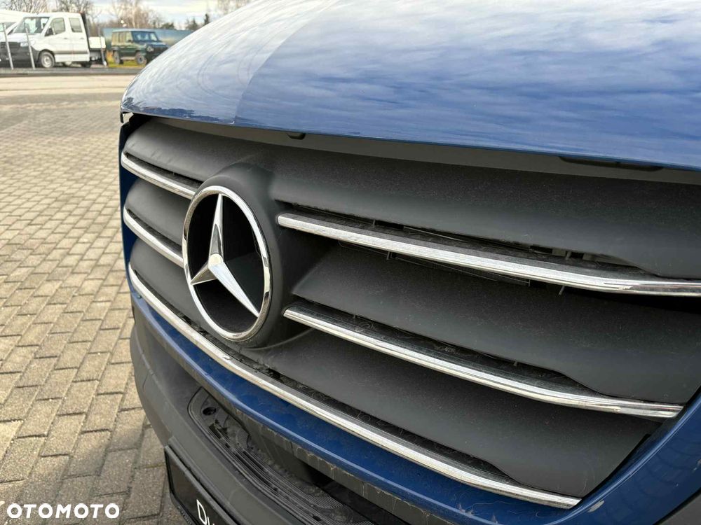 Mercedes-Benz Sprinter - 8
