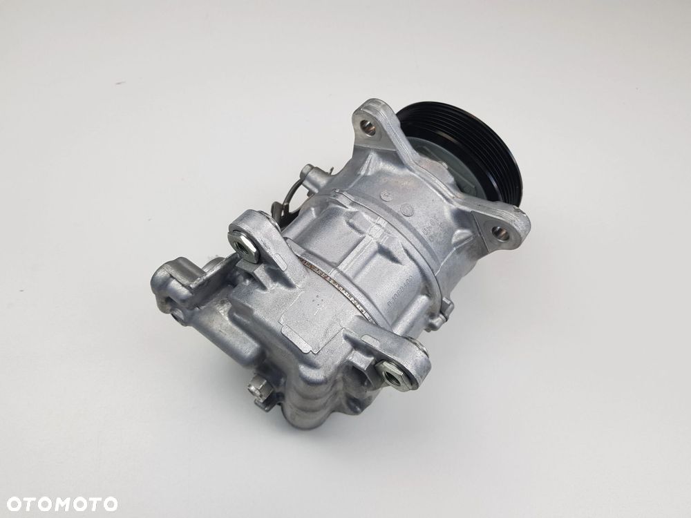 Kompresor Sprężarka klimatyzacji BMW F10 F20 F30 2.0d B47 6994082 - 6