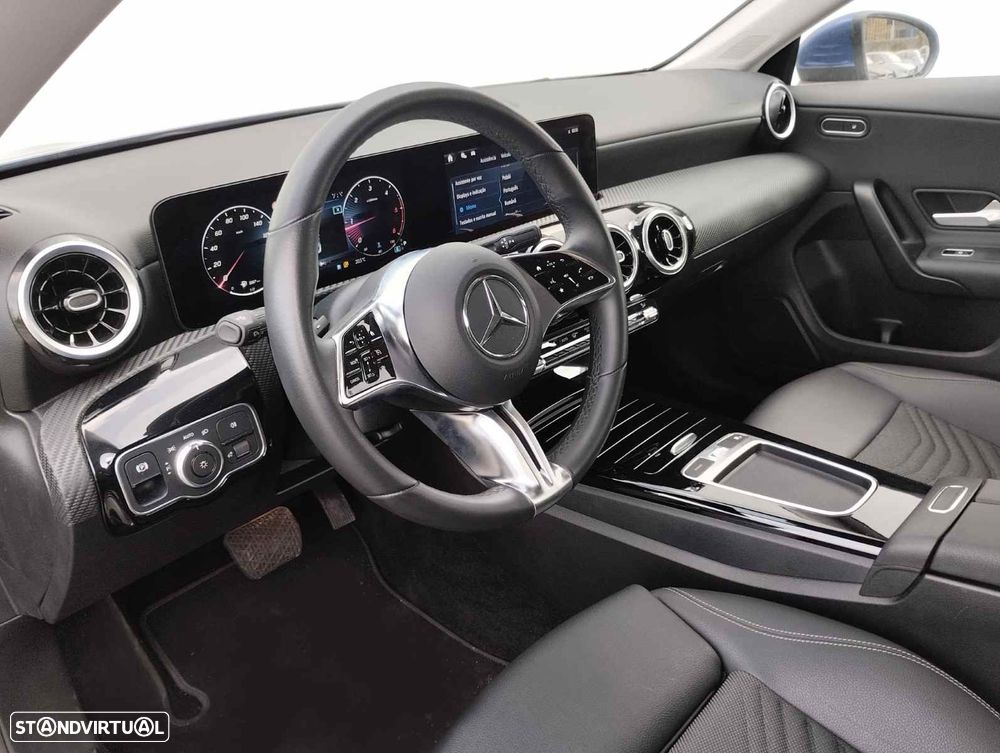 Mercedes-Benz CLA 180 d 7G-DCT Progressive - 2