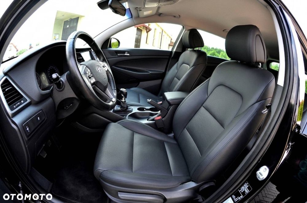 Hyundai Tucson 1.6 GDI BlueDrive Style 2WD - 16