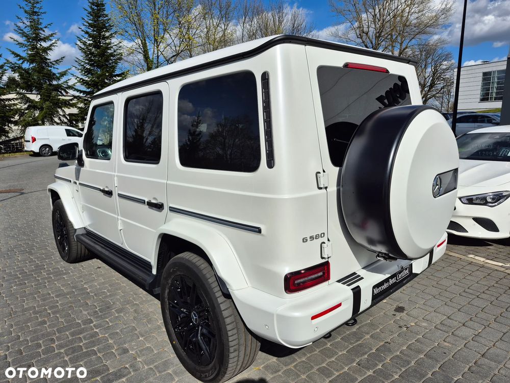 Mercedes-Benz Klasa G 580 117kWh - 11