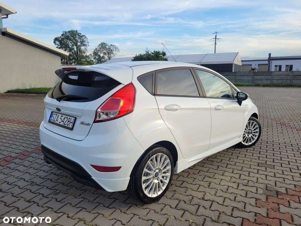 Ford Fiesta - 10