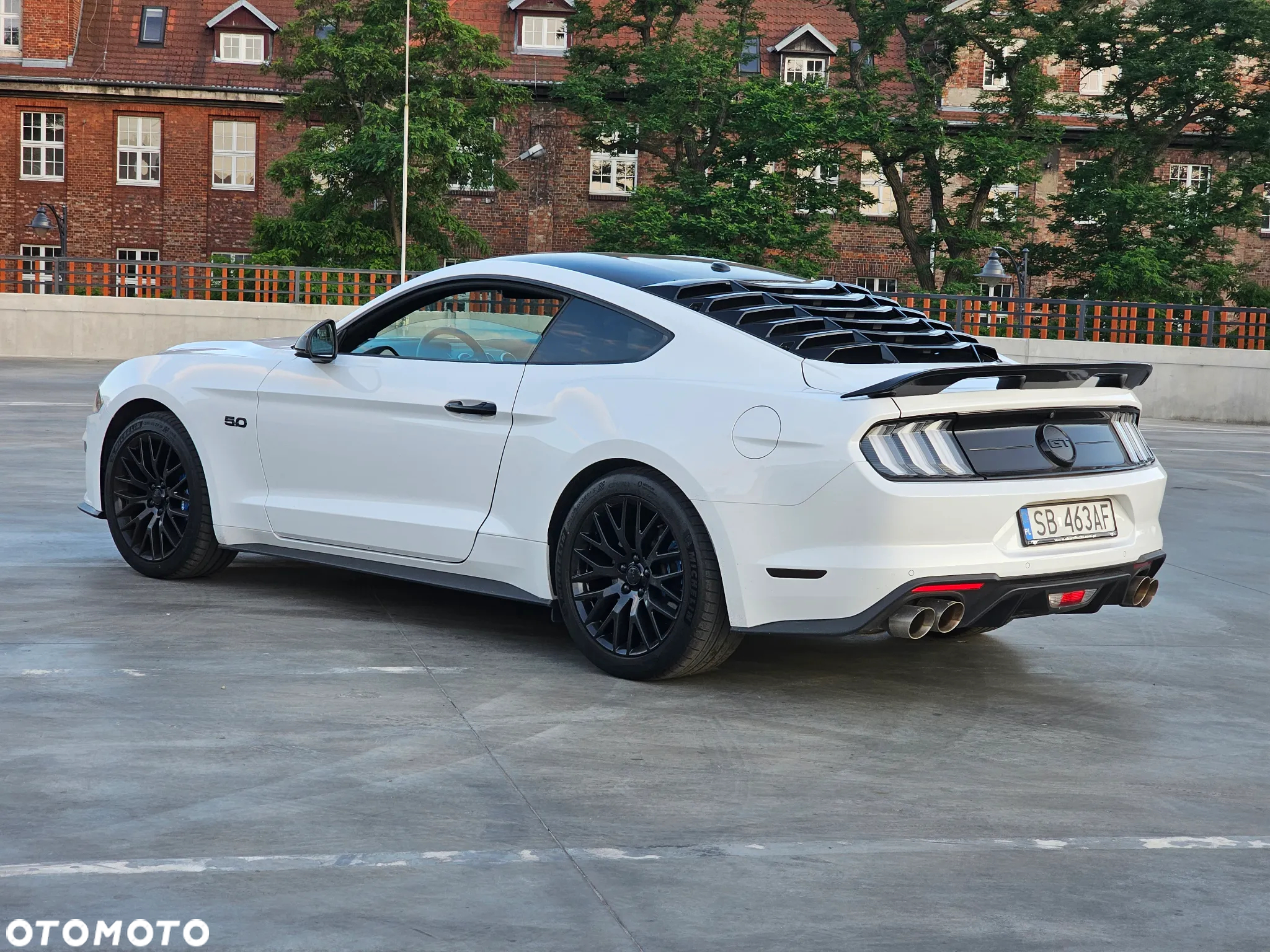 Ford Mustang 5.0 V8 GT - 8