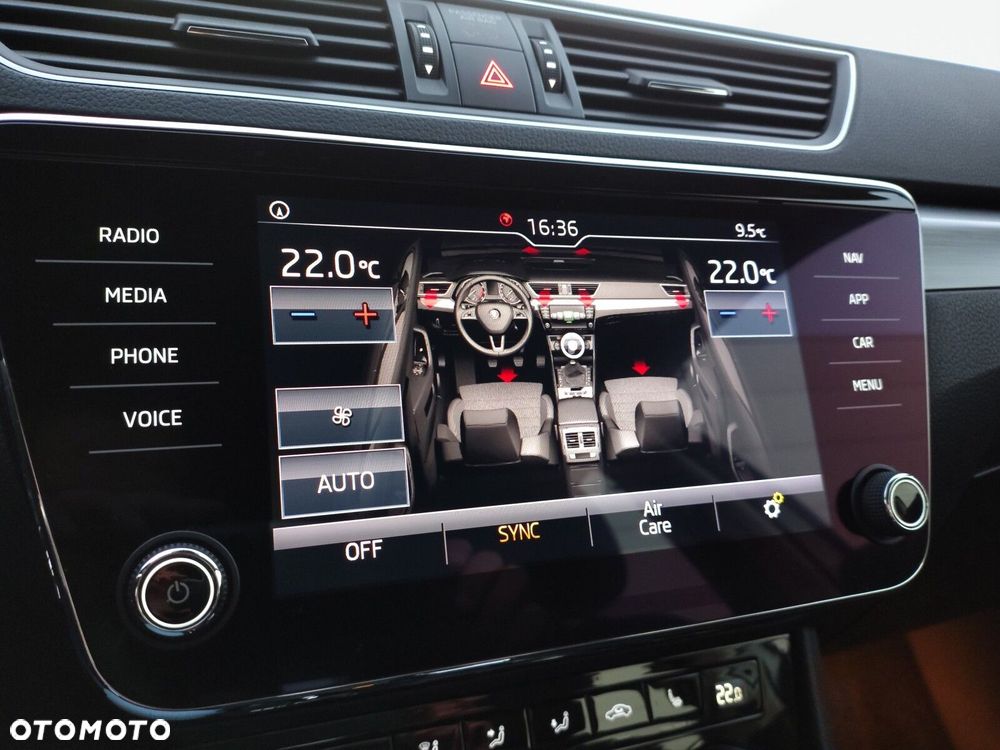 Skoda Superb 1.5 TSI Style DSG - 38