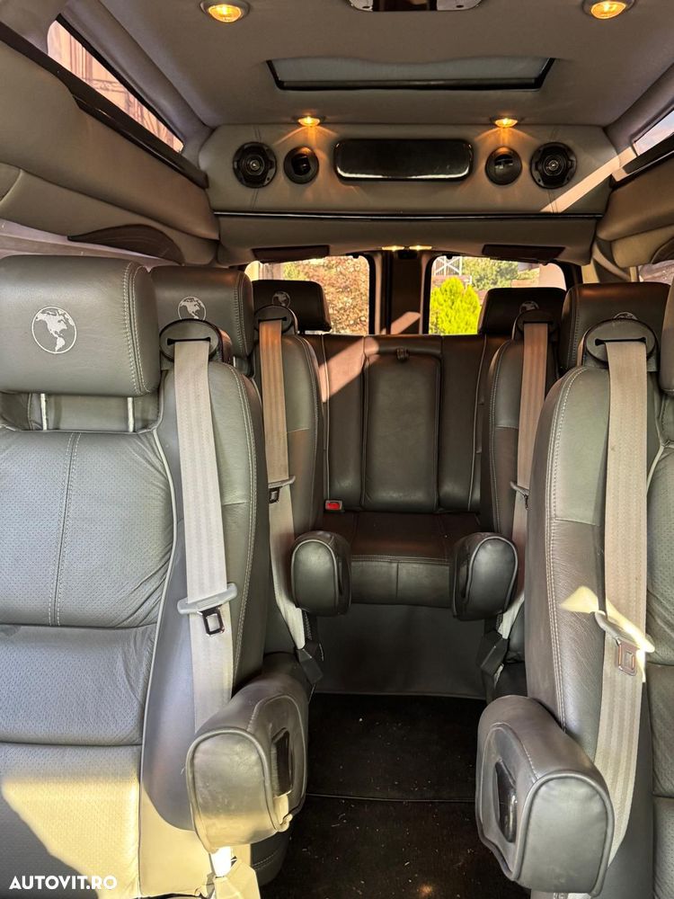 GMC Savana - 9