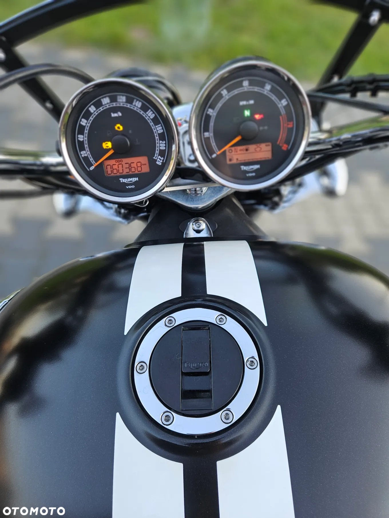 Triumph Rocket - 8