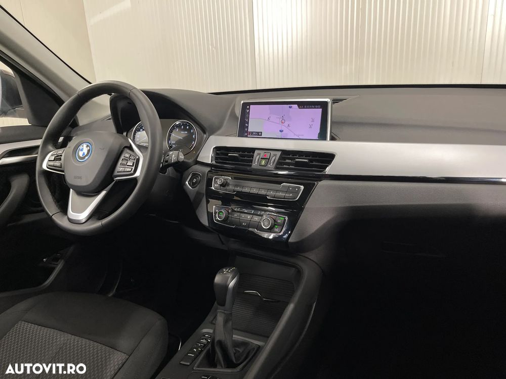 BMW X1 xDrive25e AT PHEV - 8