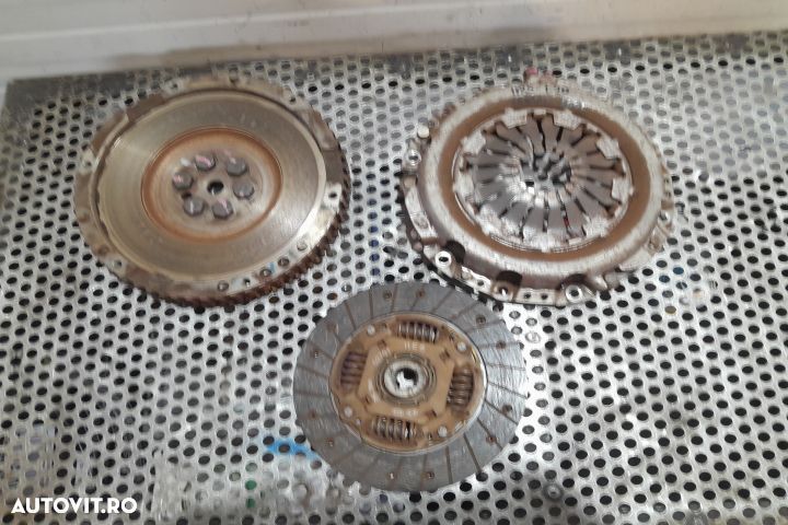 Kit ambreiaj Hyundai i20 PB [facelift] [2012 - 2014] Hatchback 1.2 MT - 1