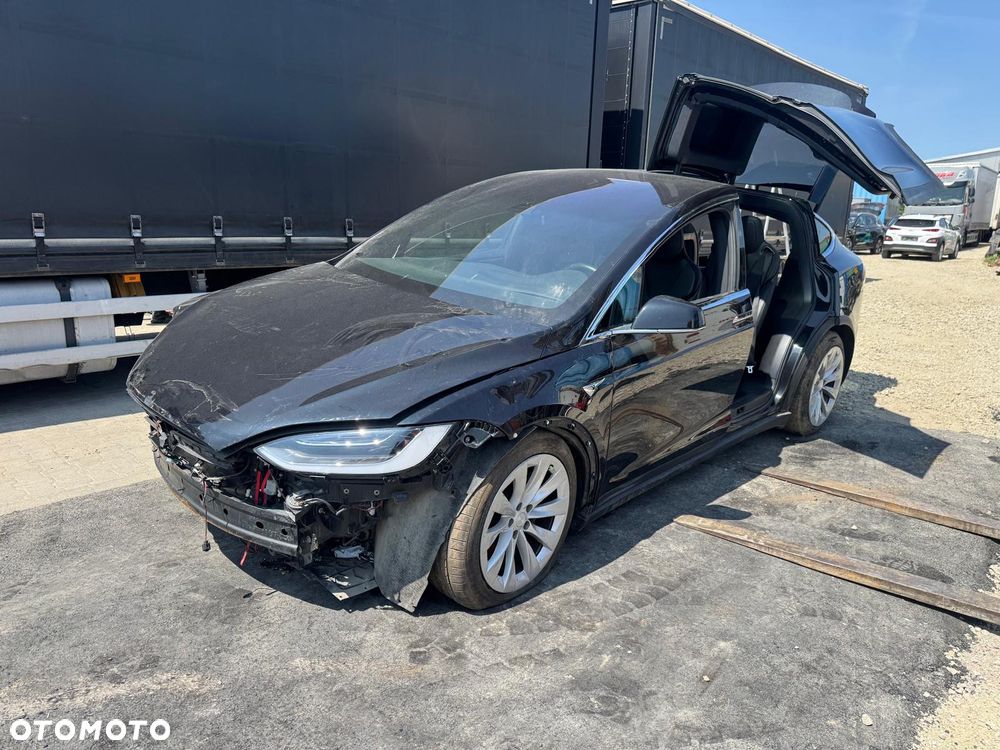 TESLA MODEL X NA CZĘŚCI 2017R. 75D - 2