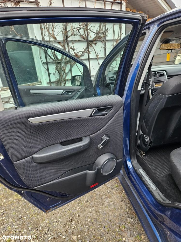 Mercedes-Benz Klasa B 180 CDI - 12