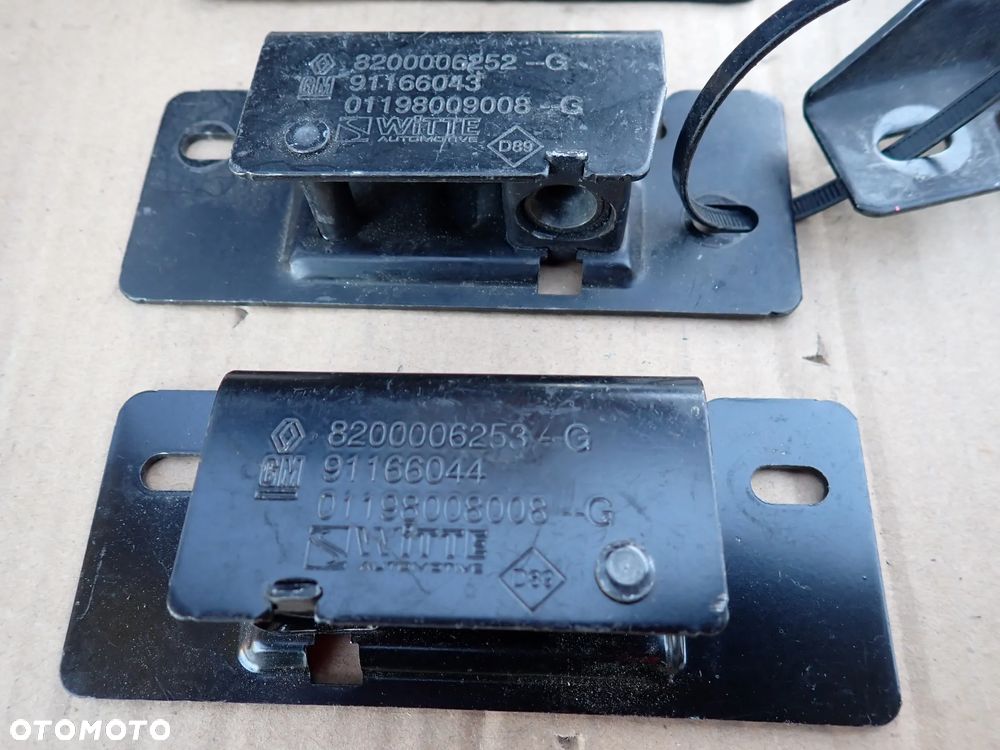 Trafic II III IV Vivaro Primastar Talento NV30 Mocowanie Zamka Tylnych Drzwi - 2