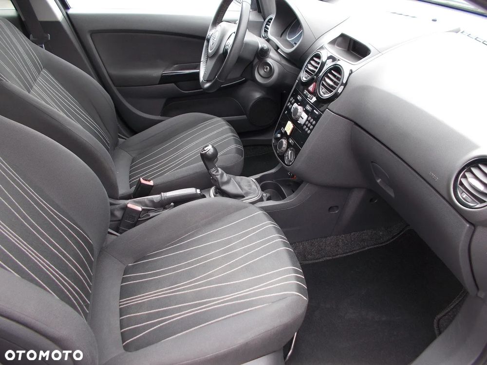 Opel Corsa 1.2 16V Enjoy - 11