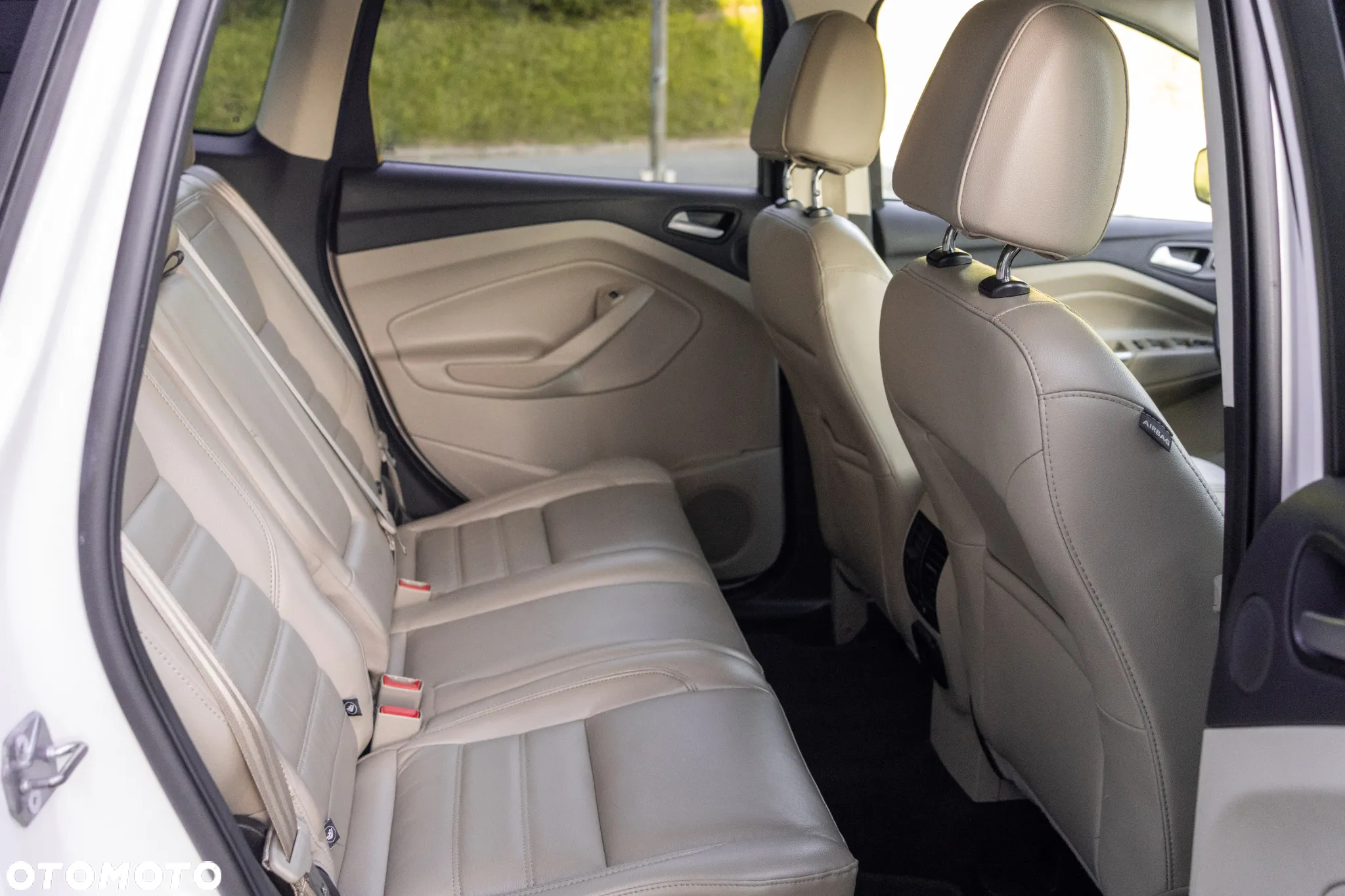 Ford Escape 2.0 EcoBoost AWD Titanium - 12