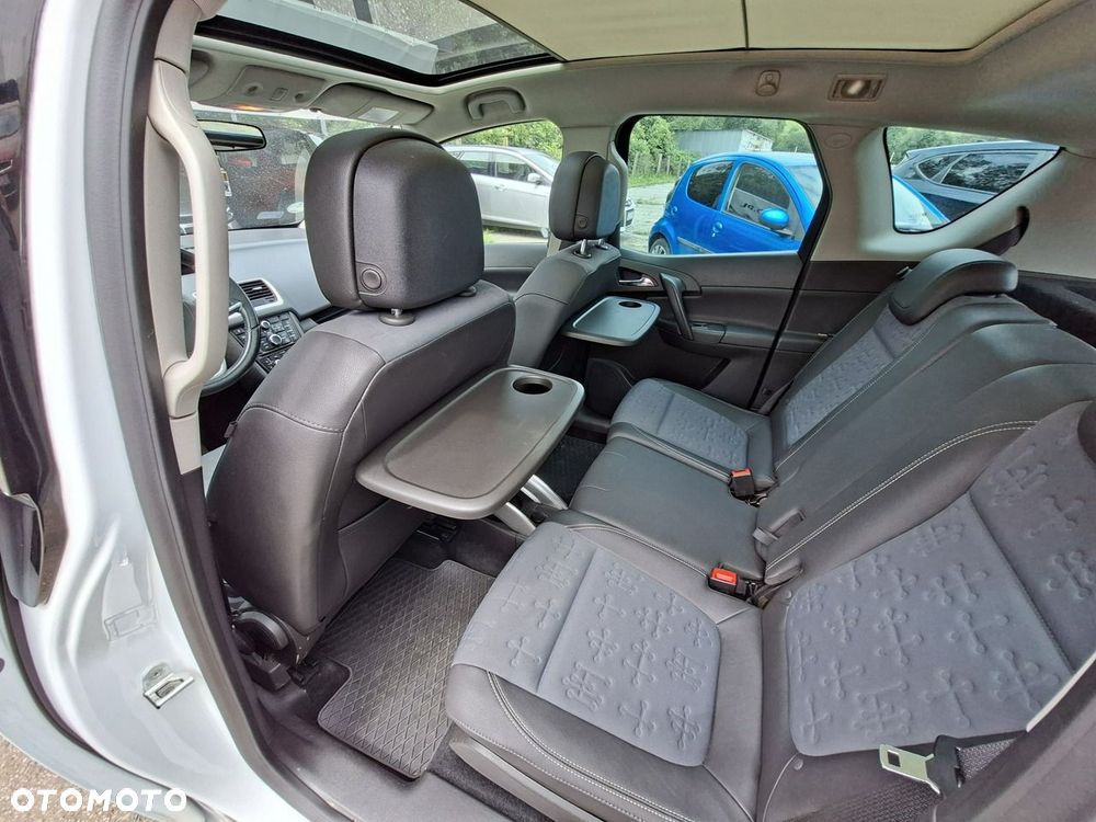 Opel Meriva - 26