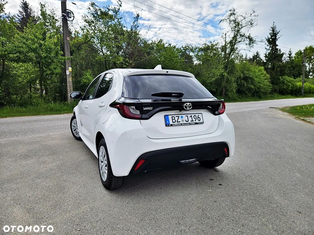 Toyota Yaris 1.5 VVT-i Luxe - 13